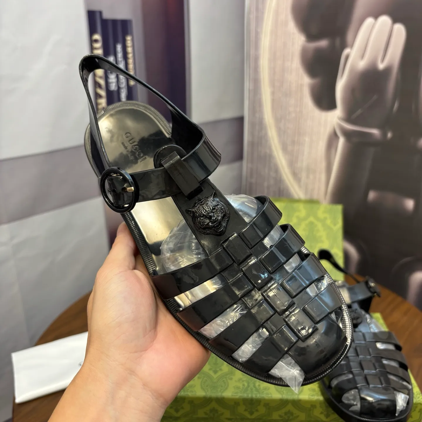 Men's shoes: 260💰[Gucci] sandals, counter quality, top-quality original items, real photos! Original T men's shoes 💰PU material, fine workmanship, comfortable; genuine 1:1 replica Size: 36 ~ 46